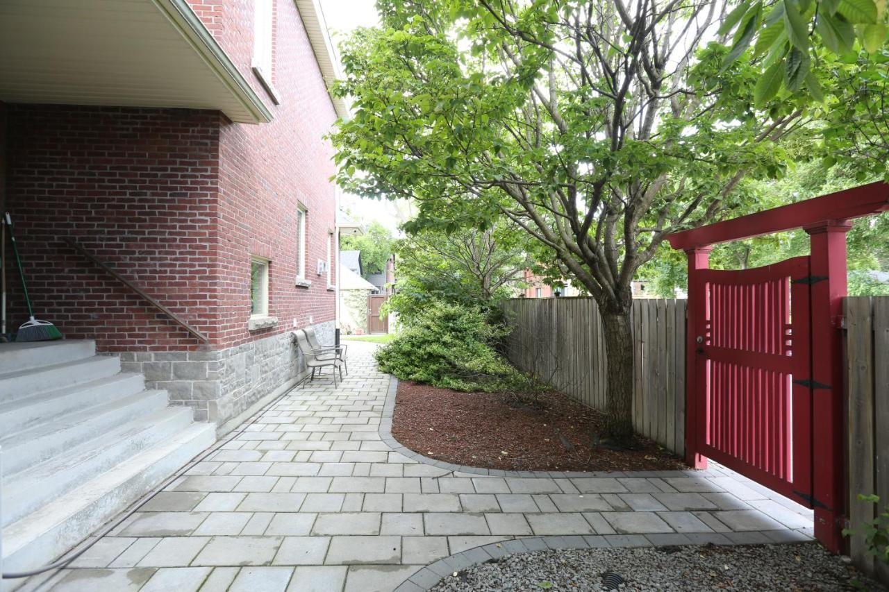 Phoebe Wang Toronto Luaran gambar